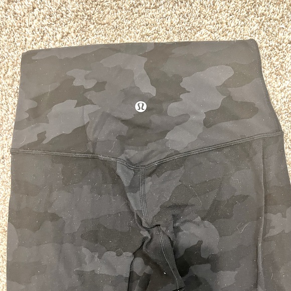 camo lululemon align leggings size 4 - Picture 3 of 4